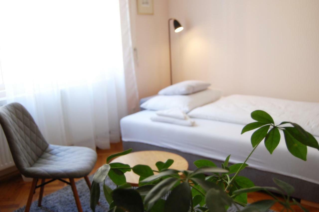 Apartment In The Heart Of プラハ エクステリア 写真